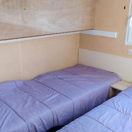 mobil-home du lac de Foix Extérieur photo
