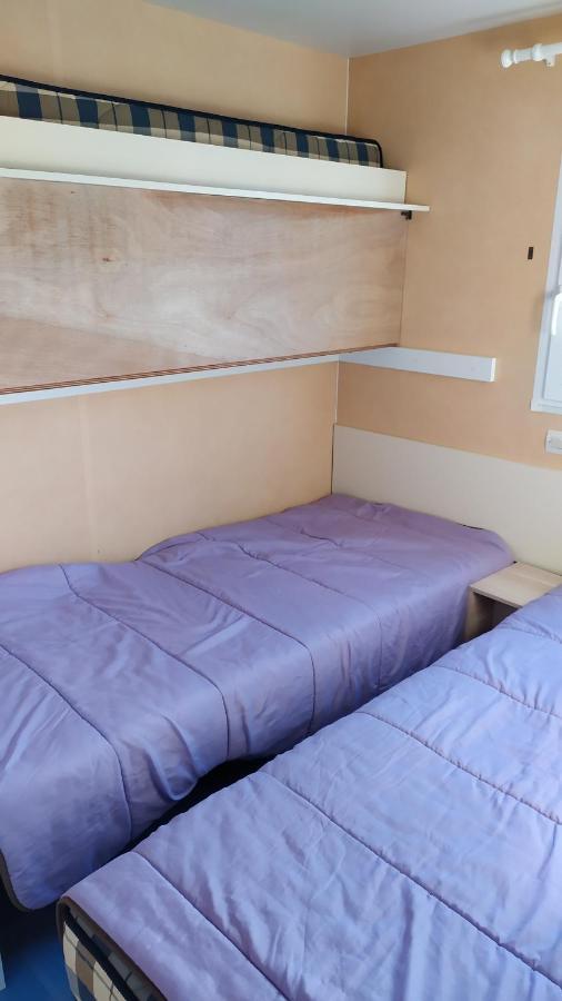 mobil-home du lac de Foix Extérieur photo