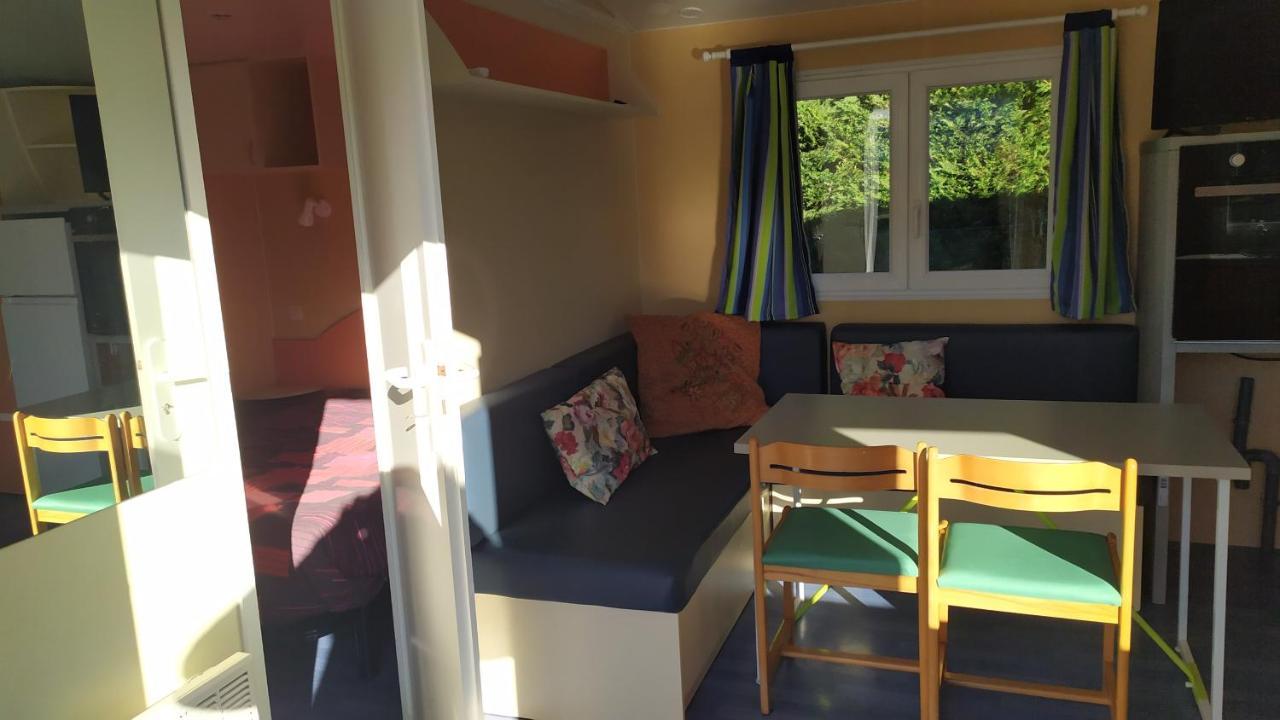 mobil-home du lac de Foix Extérieur photo